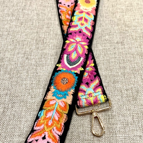 Guitar Straps Crossbody Bag Strap NWOT Embroidered 🎁 gift ready🎁 - Picture 10 of 11